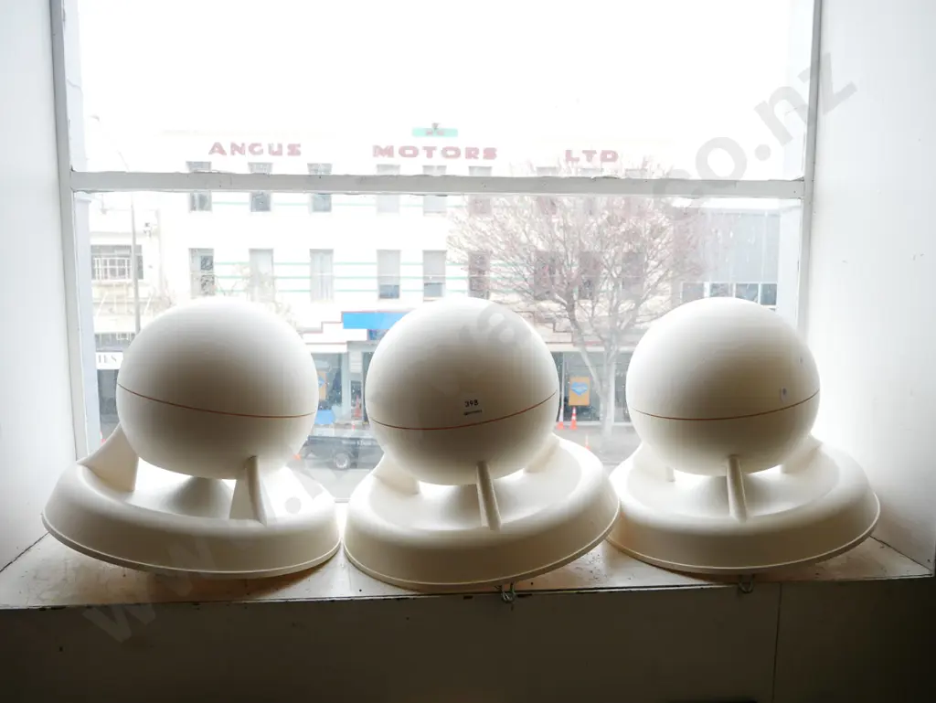 3x Sound Sphere industrial speaskers Image 1++