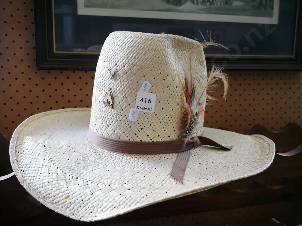 small cane cowboy hat Image 1++