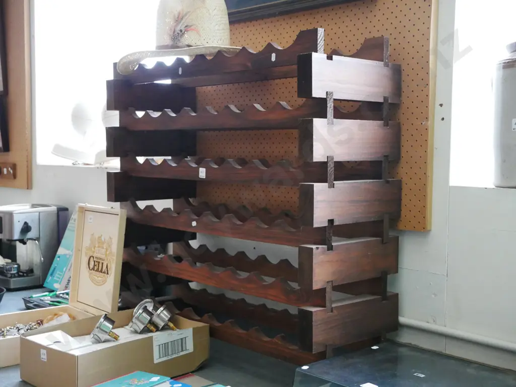 wooden wine rack Image 1++