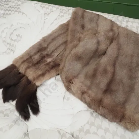 fur stole