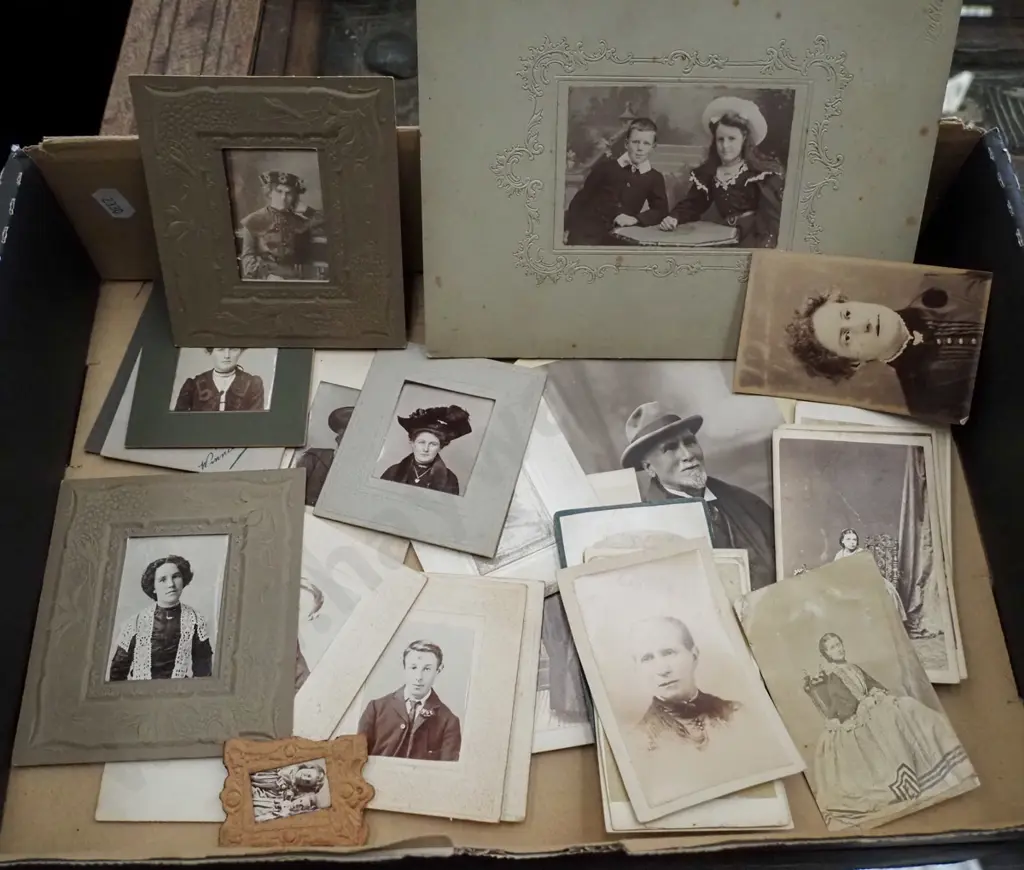 vintage family photos Image 1++