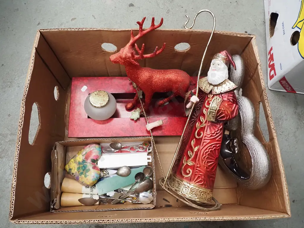 box; Xmas decorations, souvenir teaspoons etc Image 1++