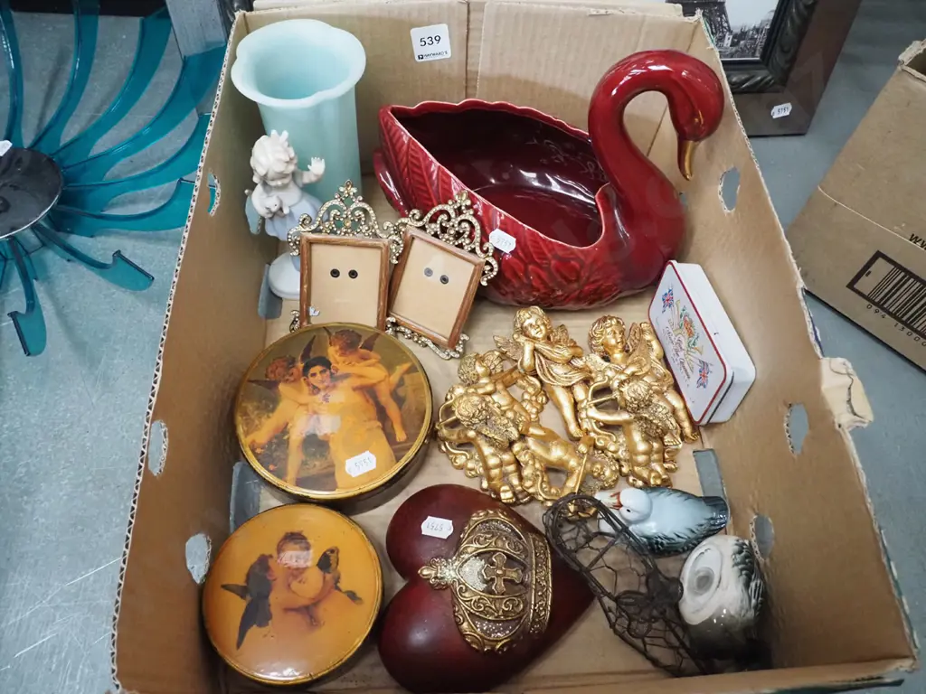box; swan vase, glass vase, golden cherubs etc Image 1++