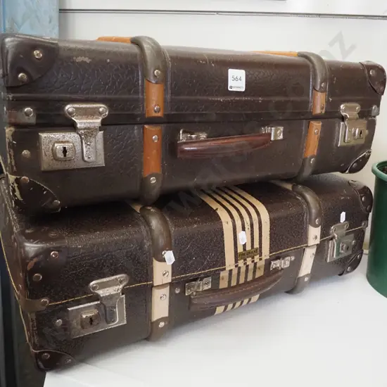 2x vintage suitcases