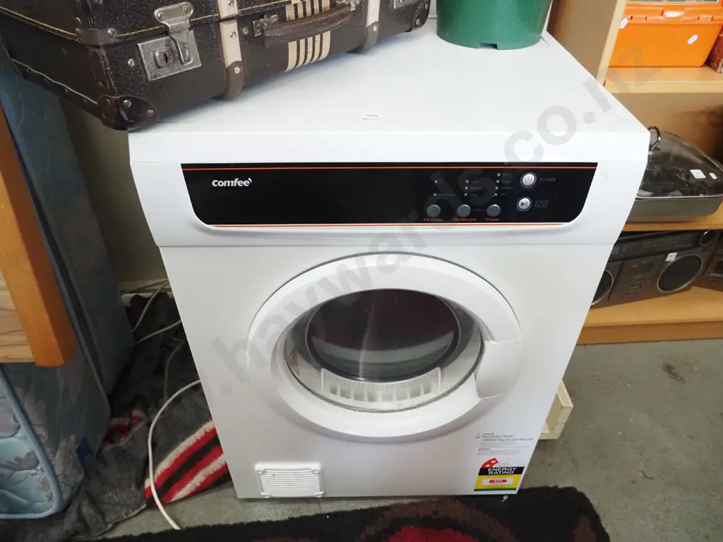 Comfee tumble dryer  Image 1++