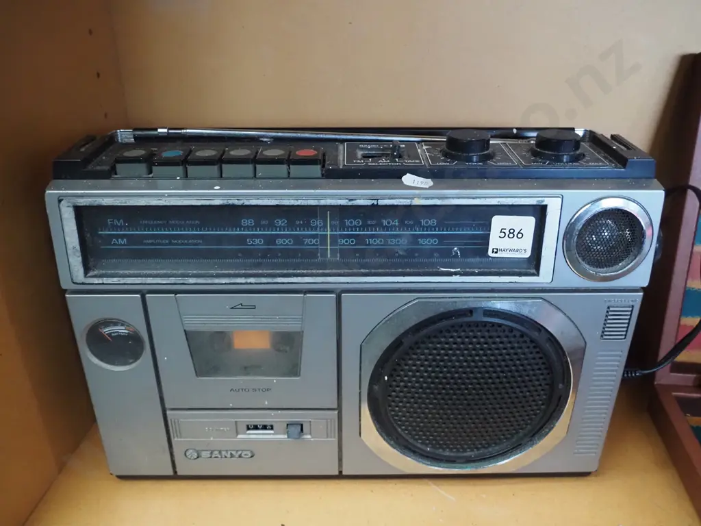 Sony radio cassette player Image 1++