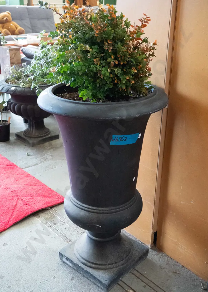 tall plastic garden urn with buxus Urn H-800 Image 1++