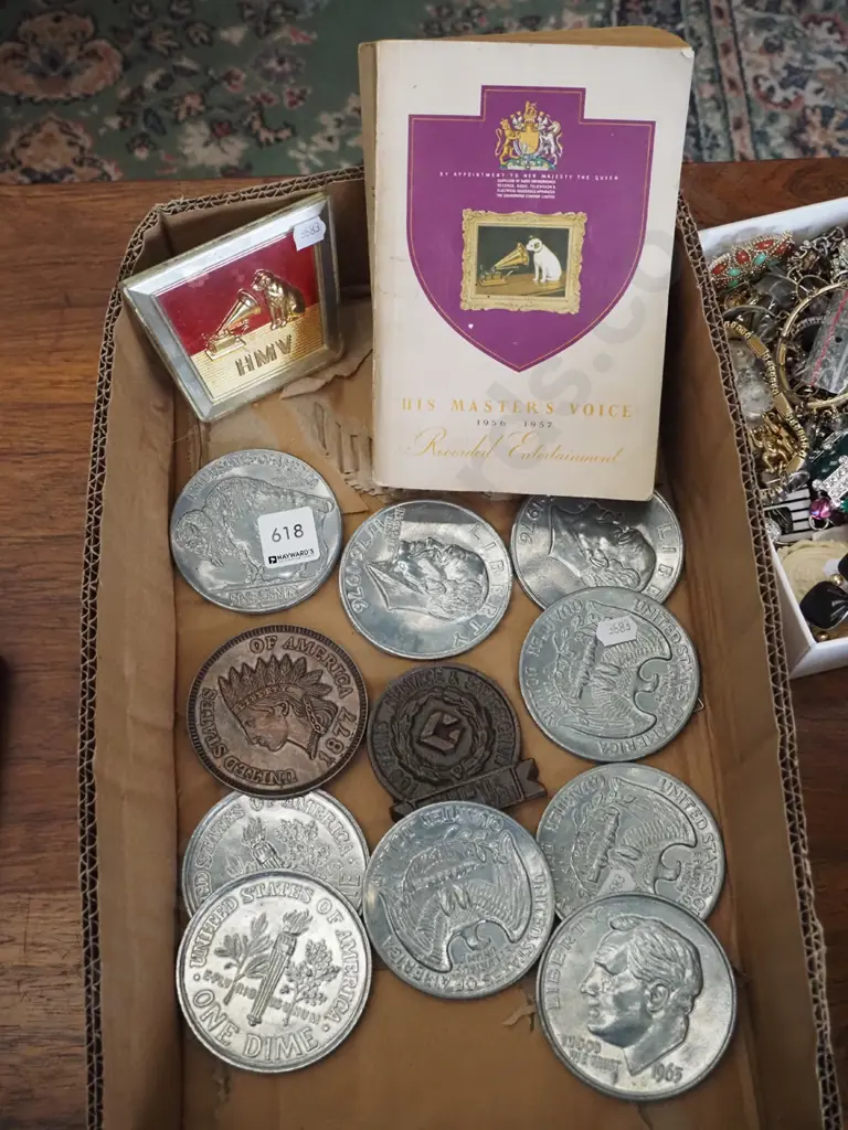 box; various large reproduction American coins, HMV plaque, catalogue Image 1++