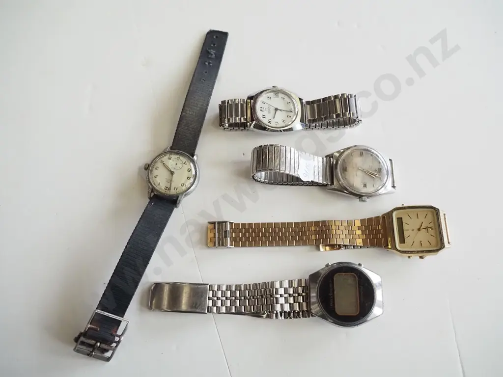 box of wristwatches Image 1++