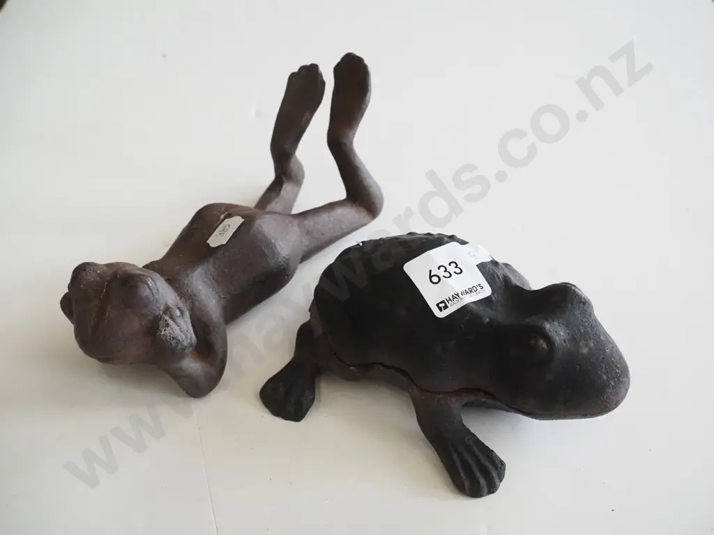 2x cast iron frogs Image 1++