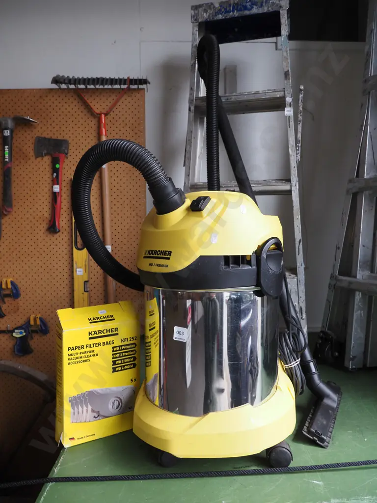Karcher WD2 premium multi purpose vacuum cleaner and bags Image 1++