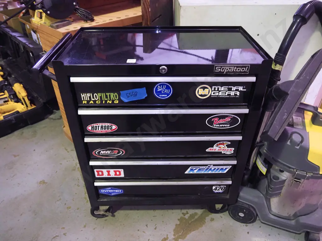Supatool tool chest on casters Image 1++