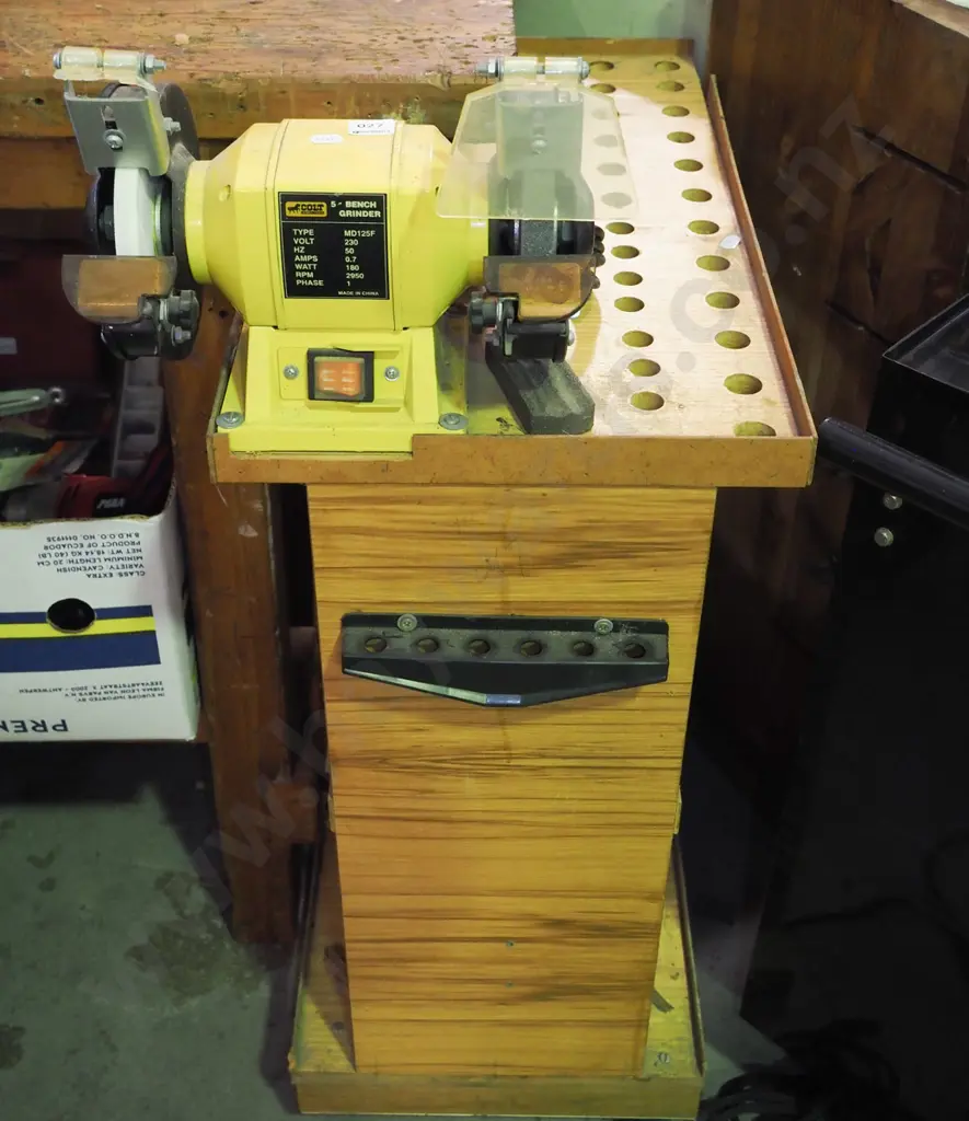Colt bench grinder on mdf table Image 1++