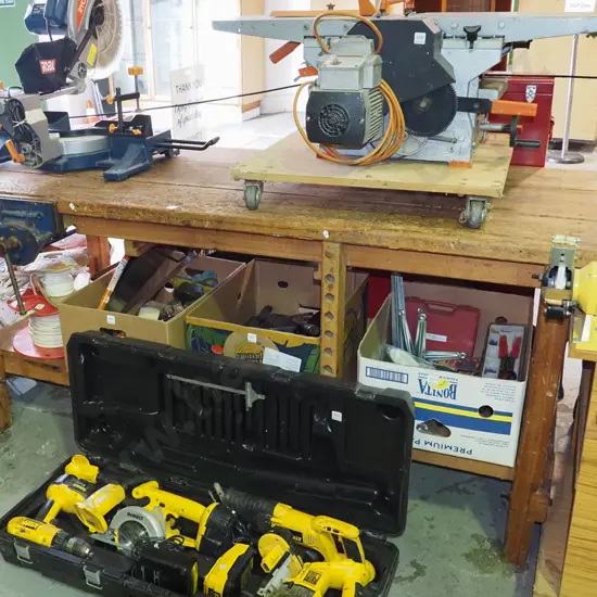 hardwood woodworker's bench with Record 53 quick release vice H-880 W-2140 D-760
