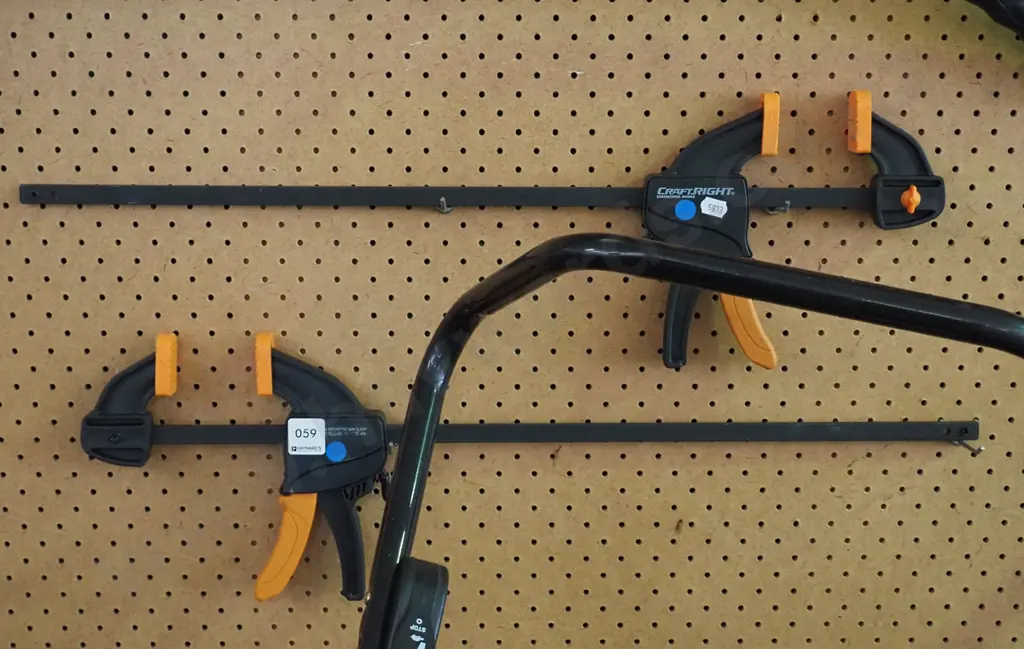2x Craft Right quick release clamps - blue dots Image 1++