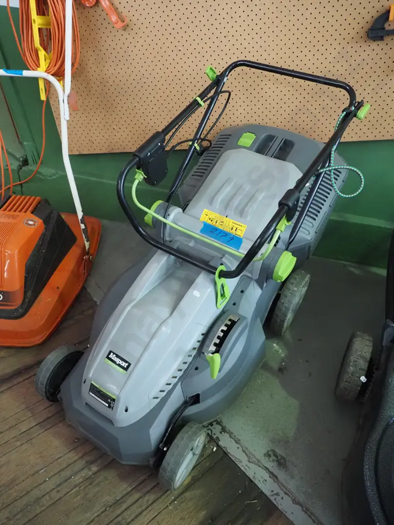 Masport corded electric mower Image 1++