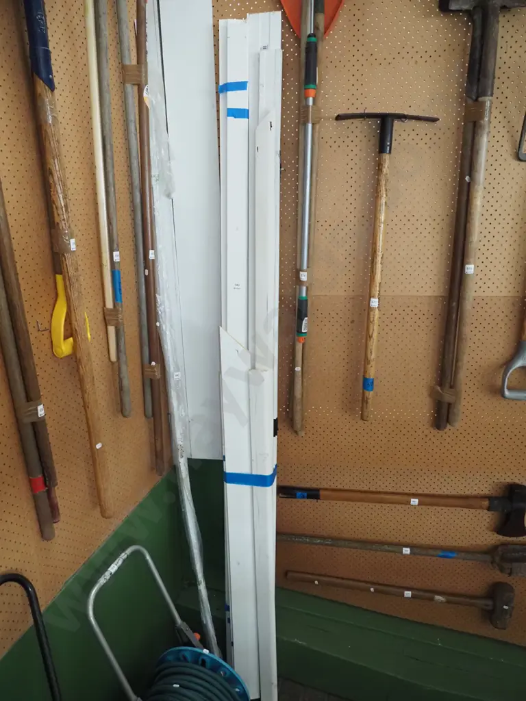 various skirting boards amd other mouldings Image 1++