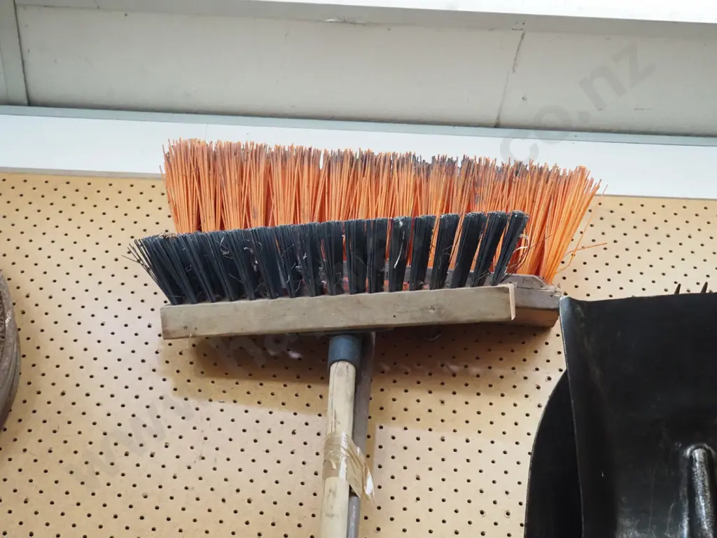 2x yard brooms Image 1++