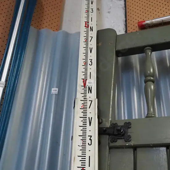 surveyors pole