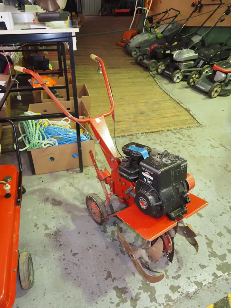 Morrison 4 tyne mini hoe - has small oil leak Image 1++