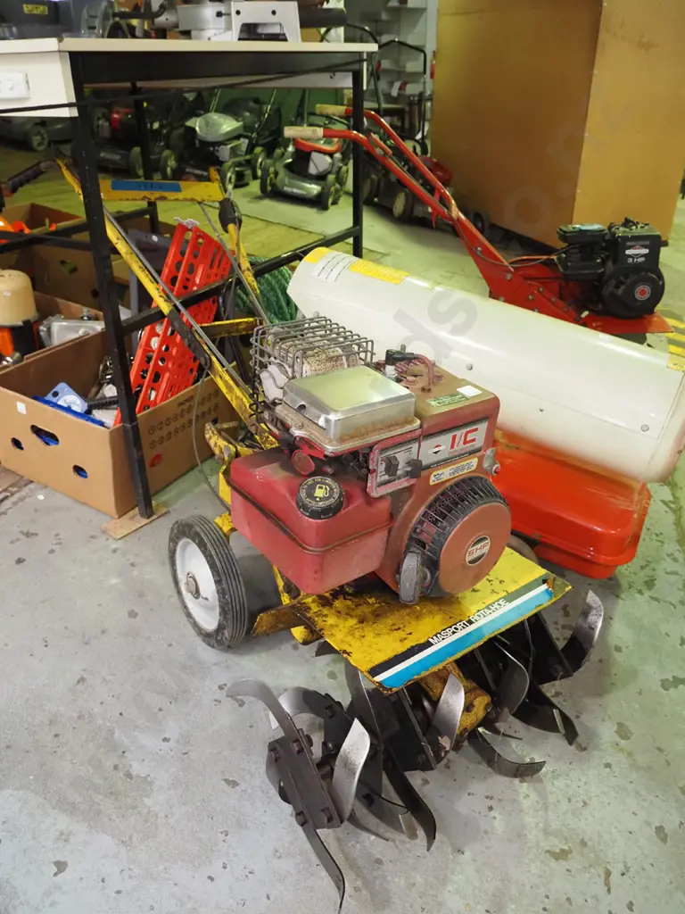 Masport 6 tyne rotary hoe Image 1++