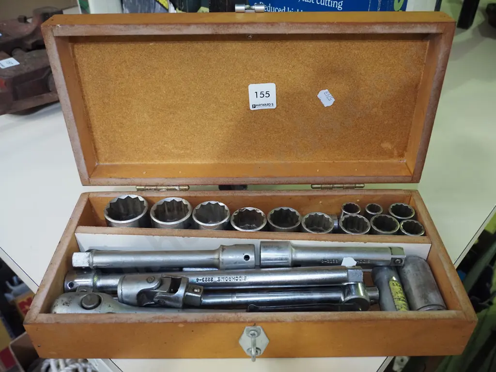 wood cased socket set Image 1++
