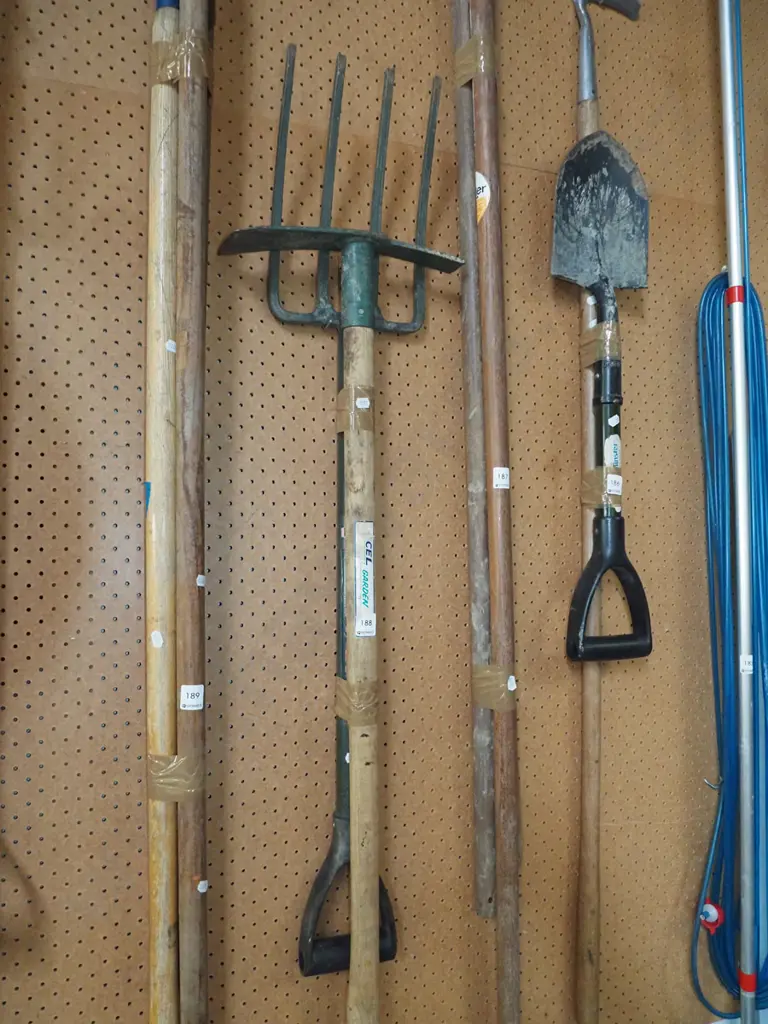 grubber, garden fork Image 1++