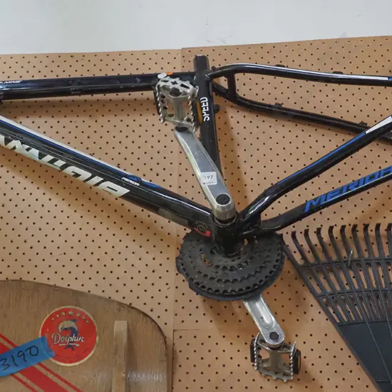 Merida bike frame with cranks