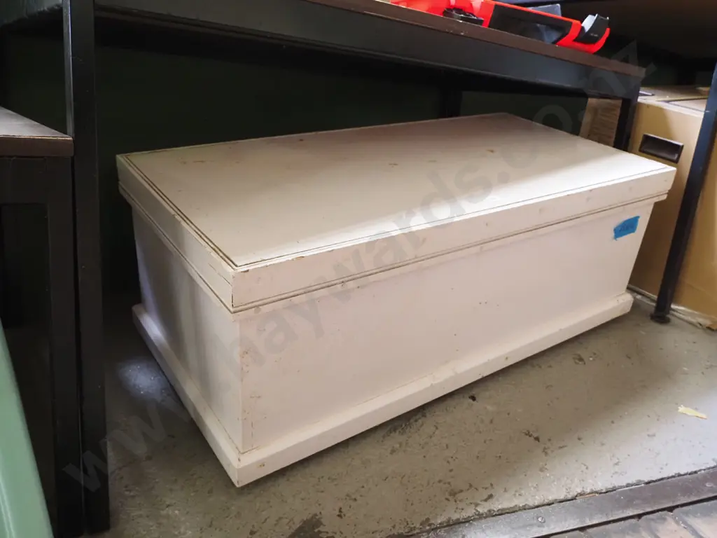 wooden carpenter's chest H-360 W-950 D-450 Image 1++