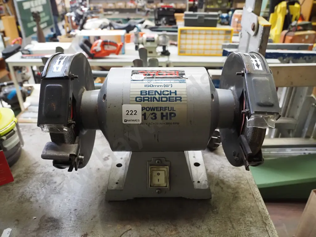 Ryobi 6" bench grinder Image 1++