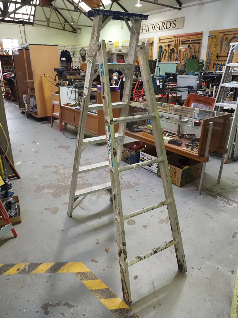 Alco 5 step aluminium ladder Image 1++