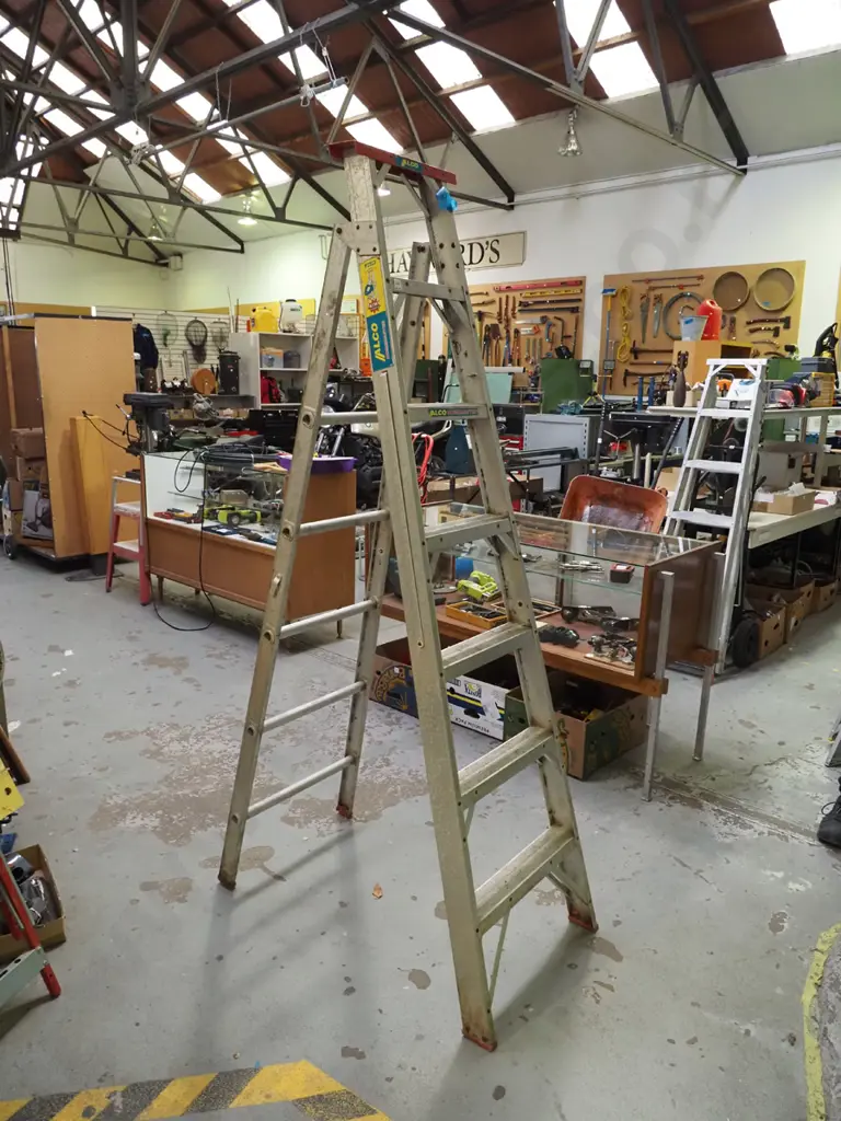 Alco 6 step aluminium ladder Image 1++