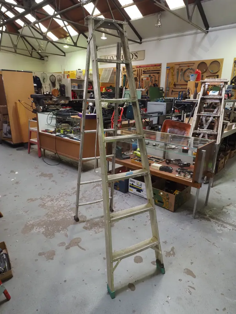 6 step aluminium ladder Image 1++
