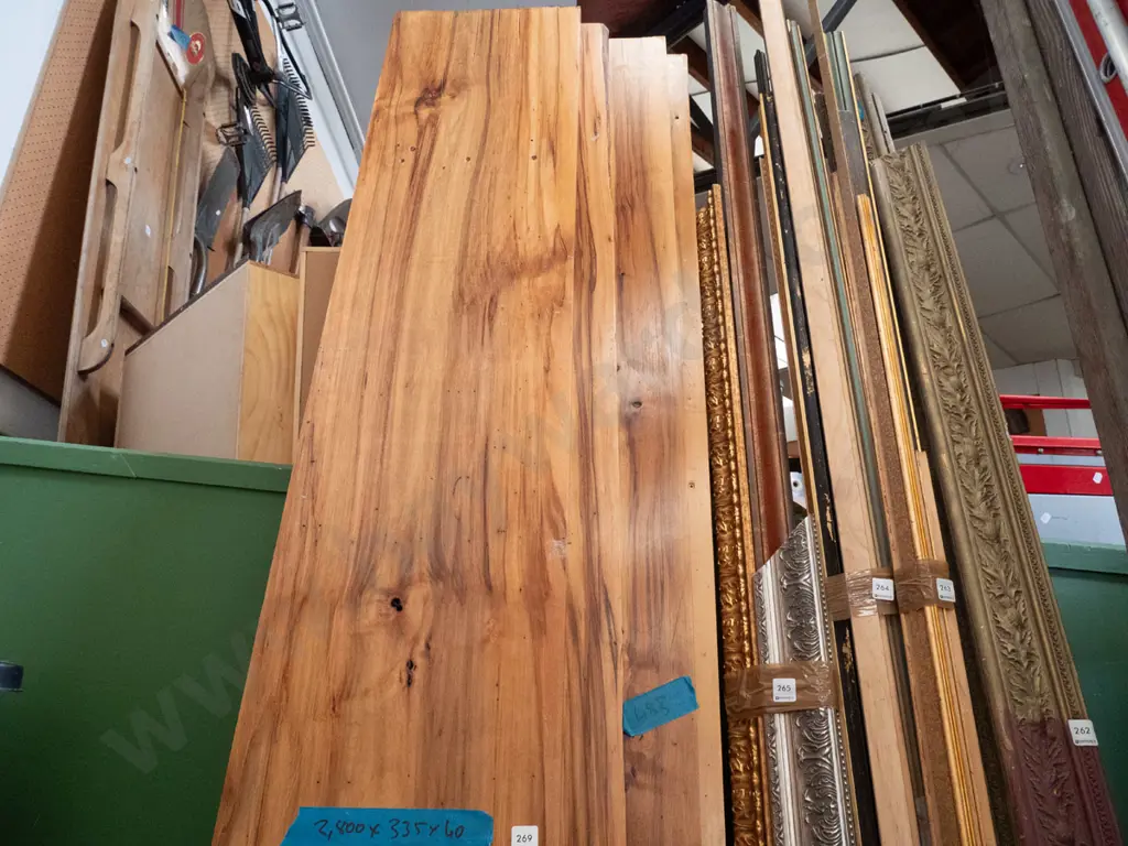 length of dressed rimu L-2800 W-335 D-40 Image 1++