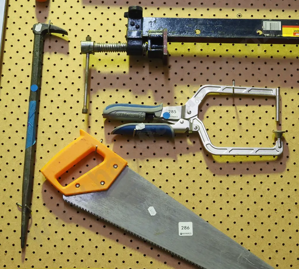 welder's clamp, small wrecking bar - blue dots Image 1++