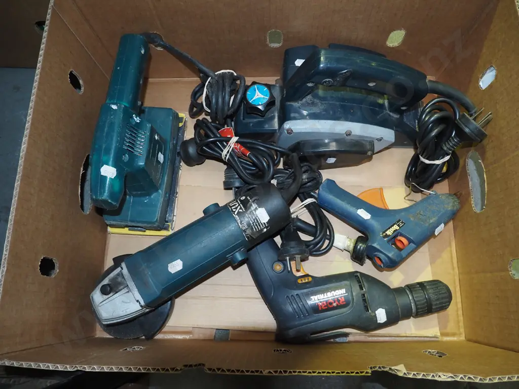 box; electric grinder, planer, sander, drill etc Image 1++