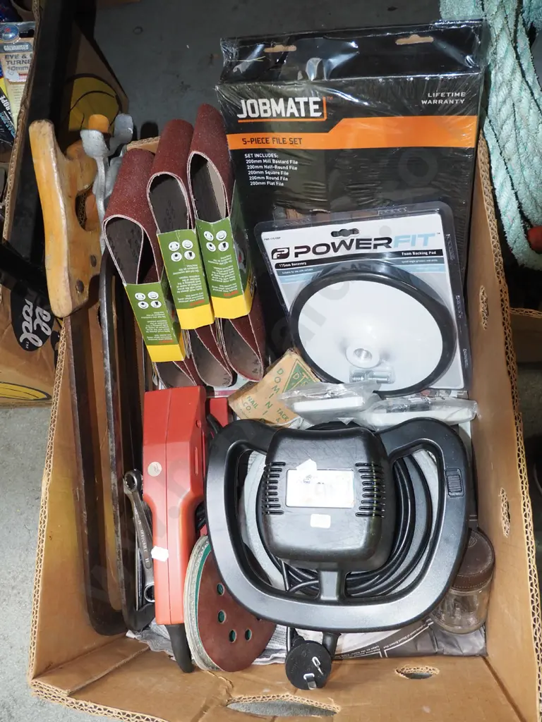 box; car polisher, bone saws, file set etc Image 1++