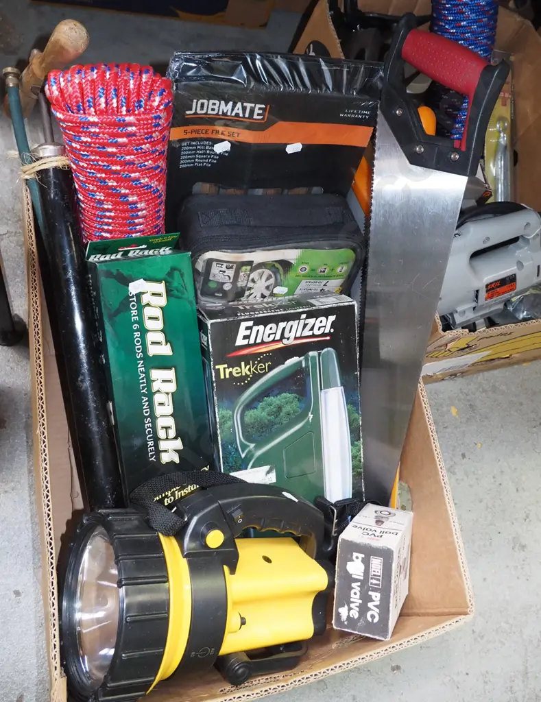 box; torches, rope, rod rack etc Image 1++