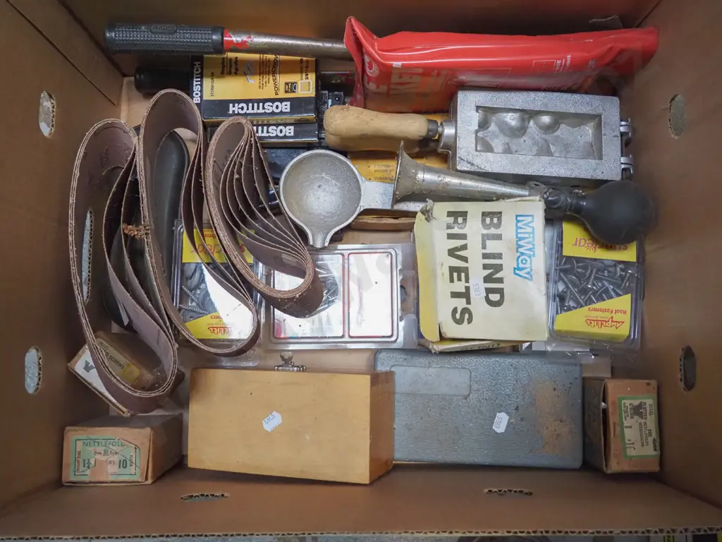 box; belt sander belts, fire blanket, engineers alphabet punches etc Image 1++