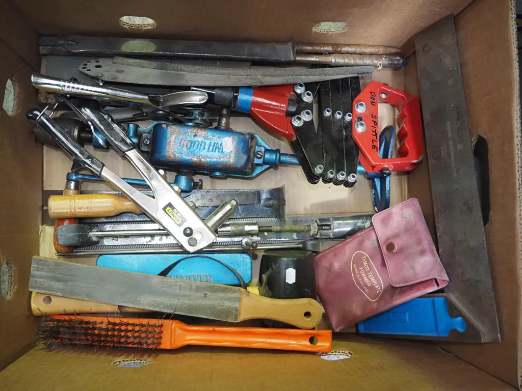 box; riveter, builders square, wire brush etc Image 1++