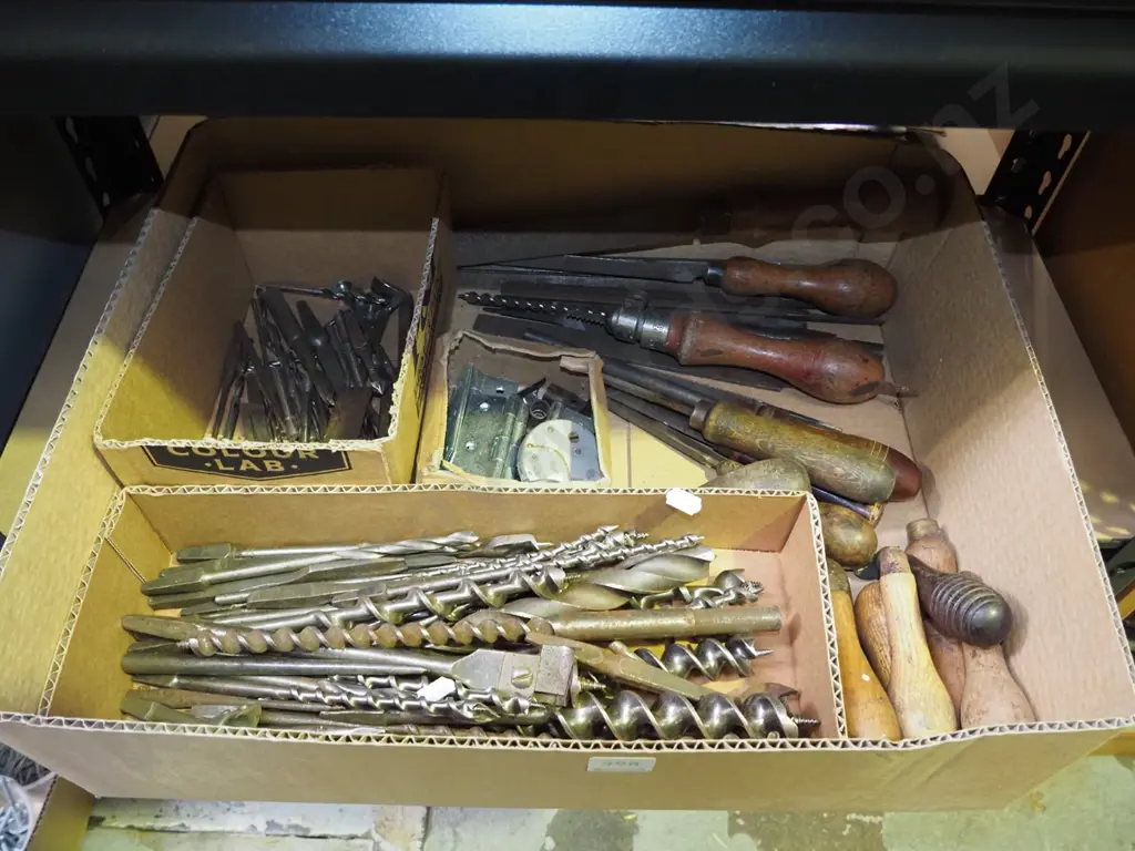 box; files, drill bits, hinges Image 1++