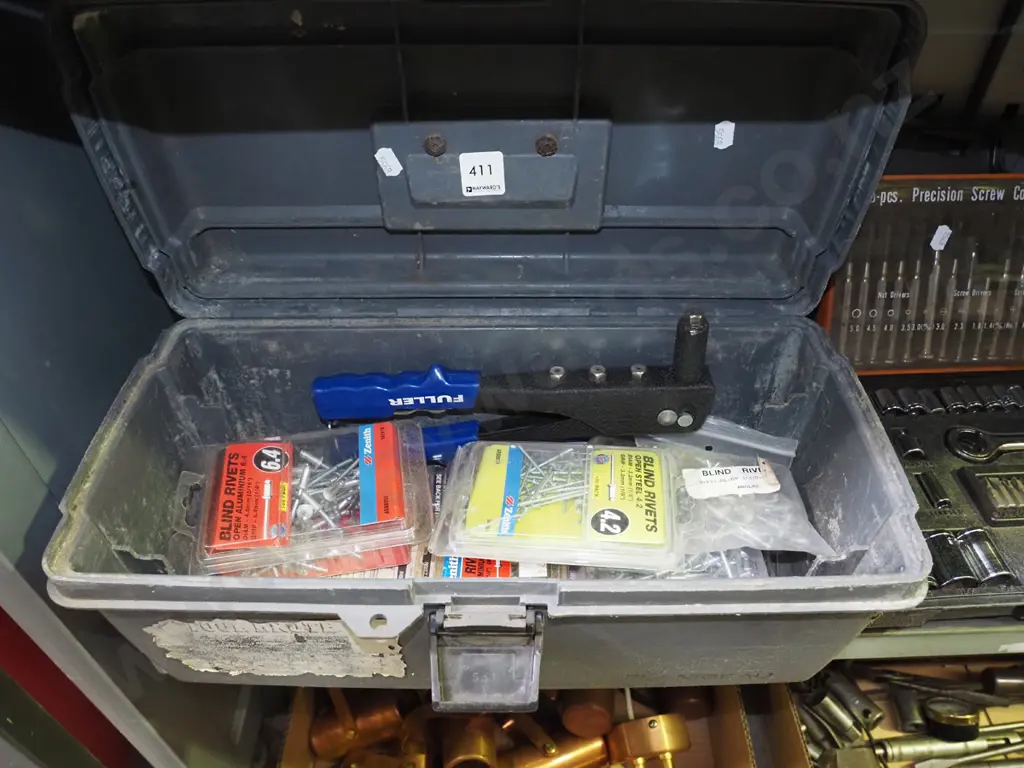 tool box, riveter, blind rivets Image 1++
