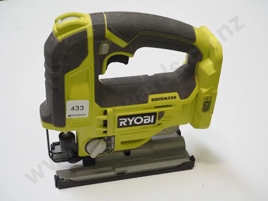 Ryobi battery powered jigsaw - no batteries Image 1++