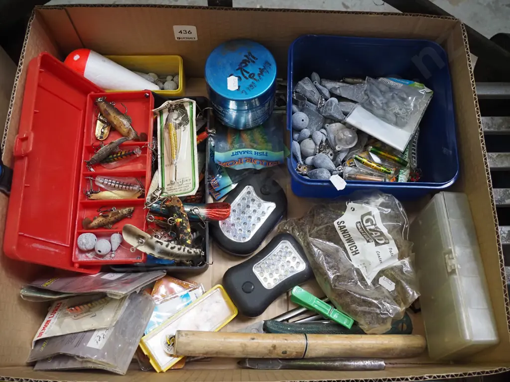 box; fishing lures, sinkers, knives etc Image 1++
