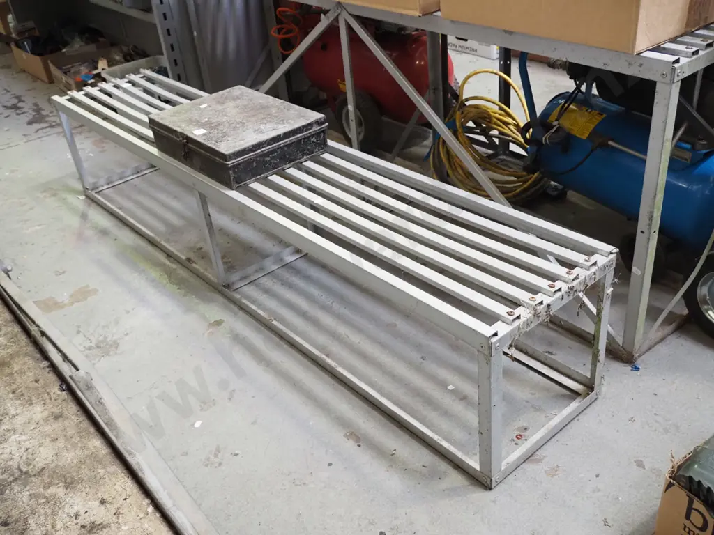 metal glasshouse plant stand Image 1++