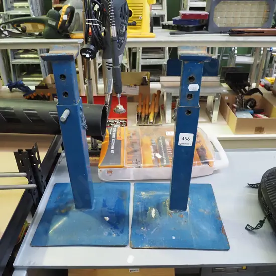 pair of axle stands