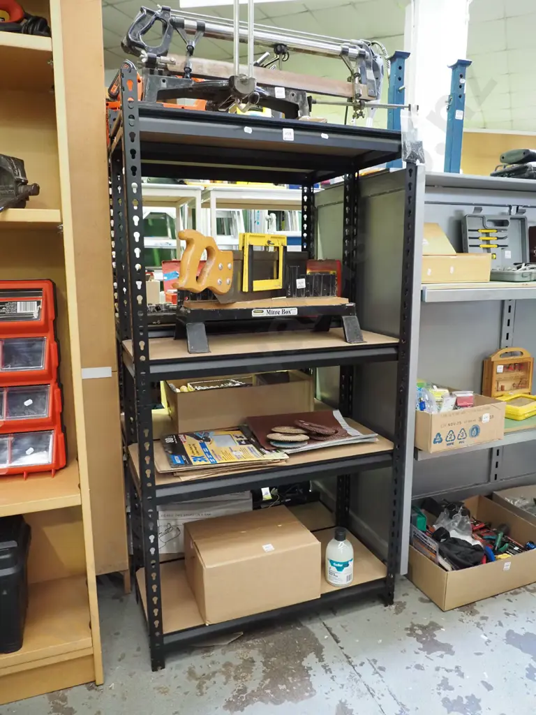 metal and wood workshop shelves Image 1++