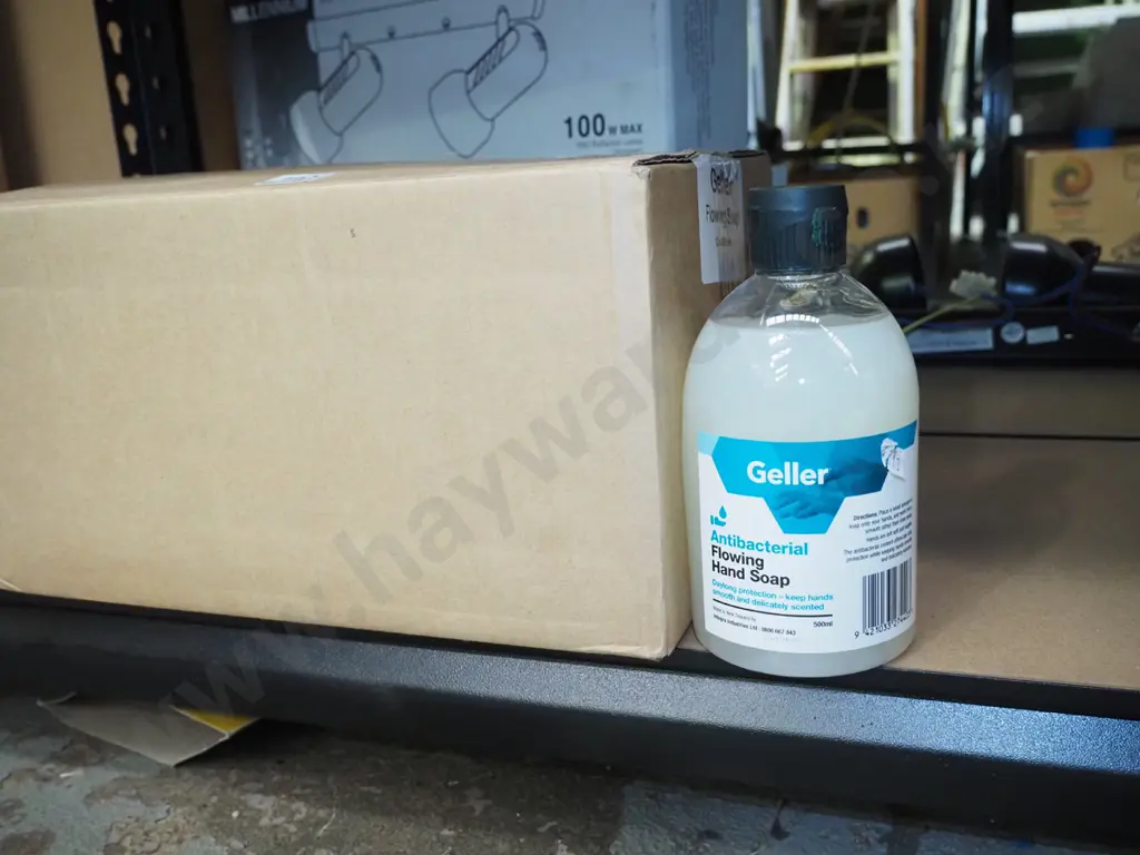 box; Geller antibacterial hand soap Image 1++