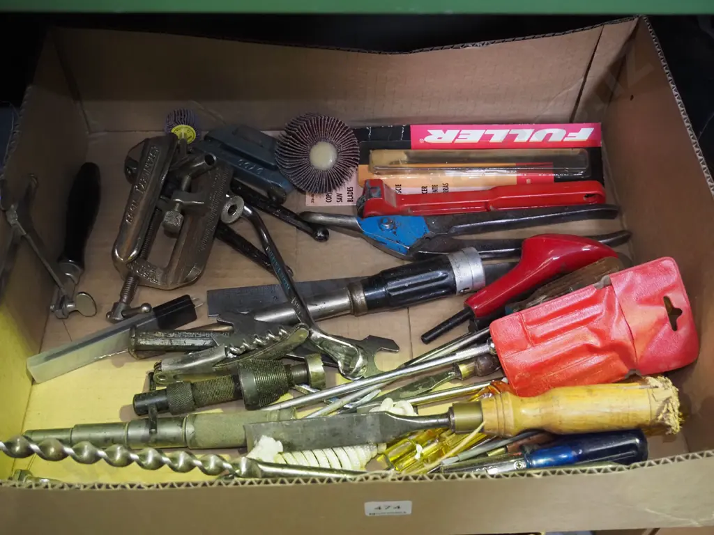 box; tin snips, chisels, clamps etc Image 1++