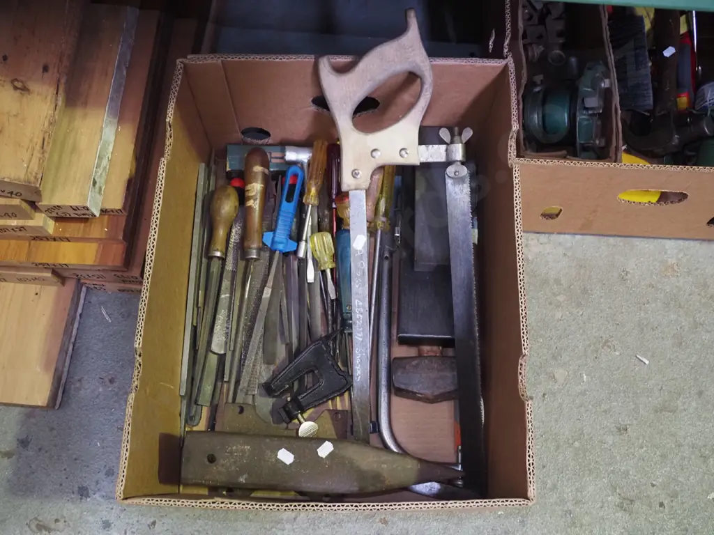 box; anvil, bone saw, sharpening stone, files etc Image 1++